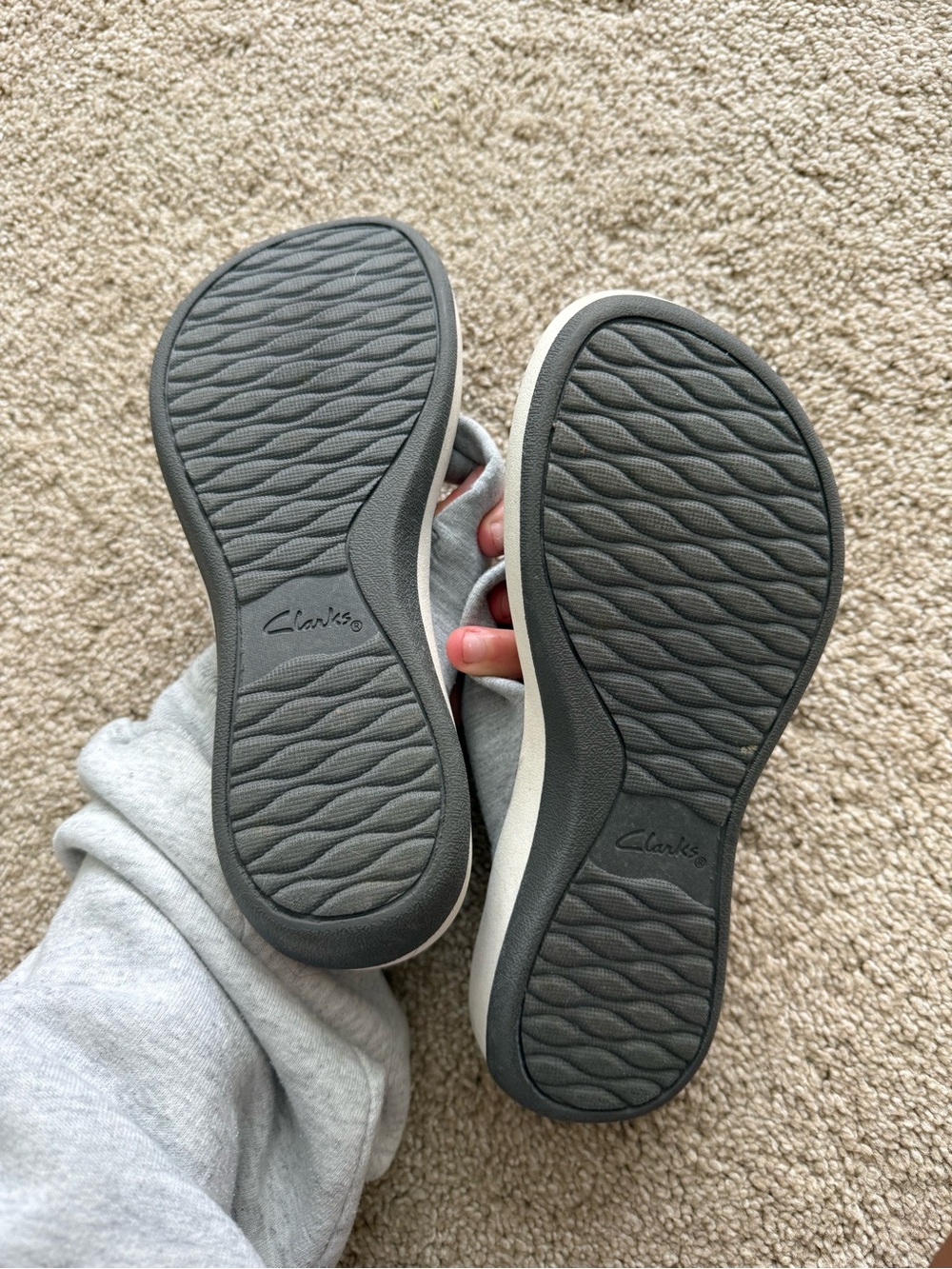 Clark flip flops - Picture 2 of 3